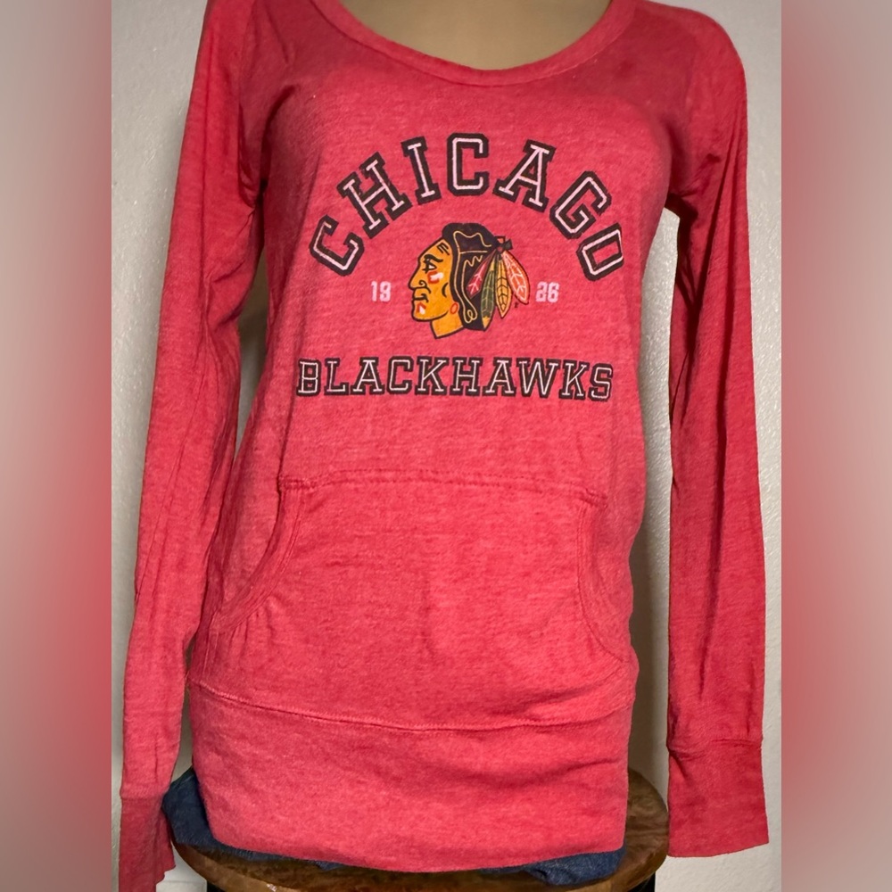 Wright & Ditson Red Chicago Blackhawks Women's Hoodie